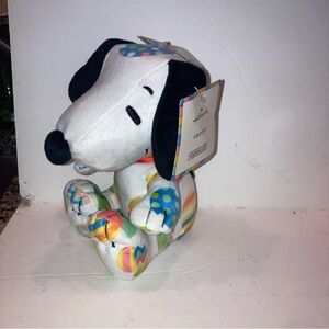 Hallmark Snoopy Peanuts NWTS Easter Spring Plush with Multicolored Eggs Pattern!